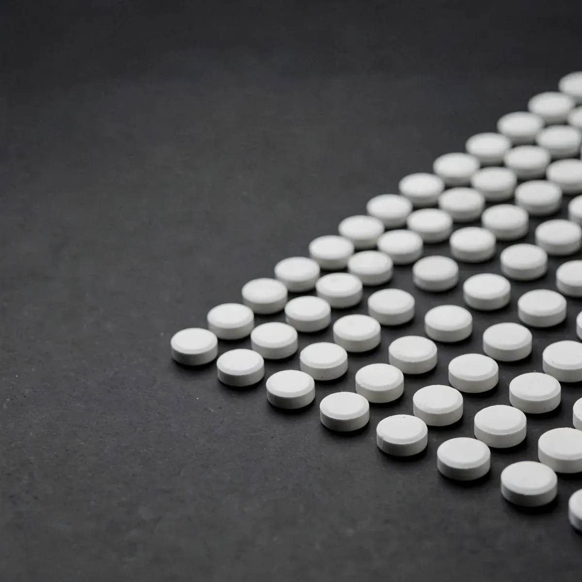 CHLOR-CLEAN tablets in precision grid